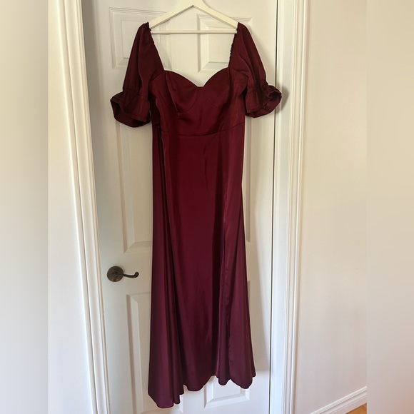 Azazie Harlie Dress sz 18 in Cabernet Stretch Satin - Picture 2 of 3